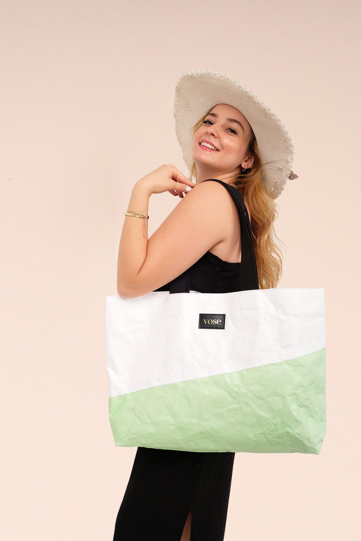 Eco-Friendly and Durable Shoulder Bag - White & Green