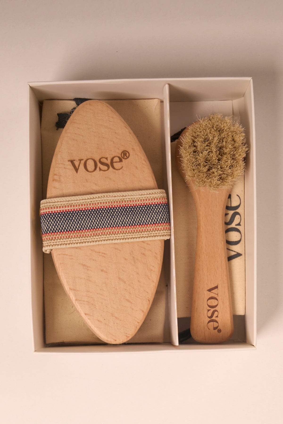 Set of 2 Natural Horse Hair Cellulite (Magnolia) + Face Brush