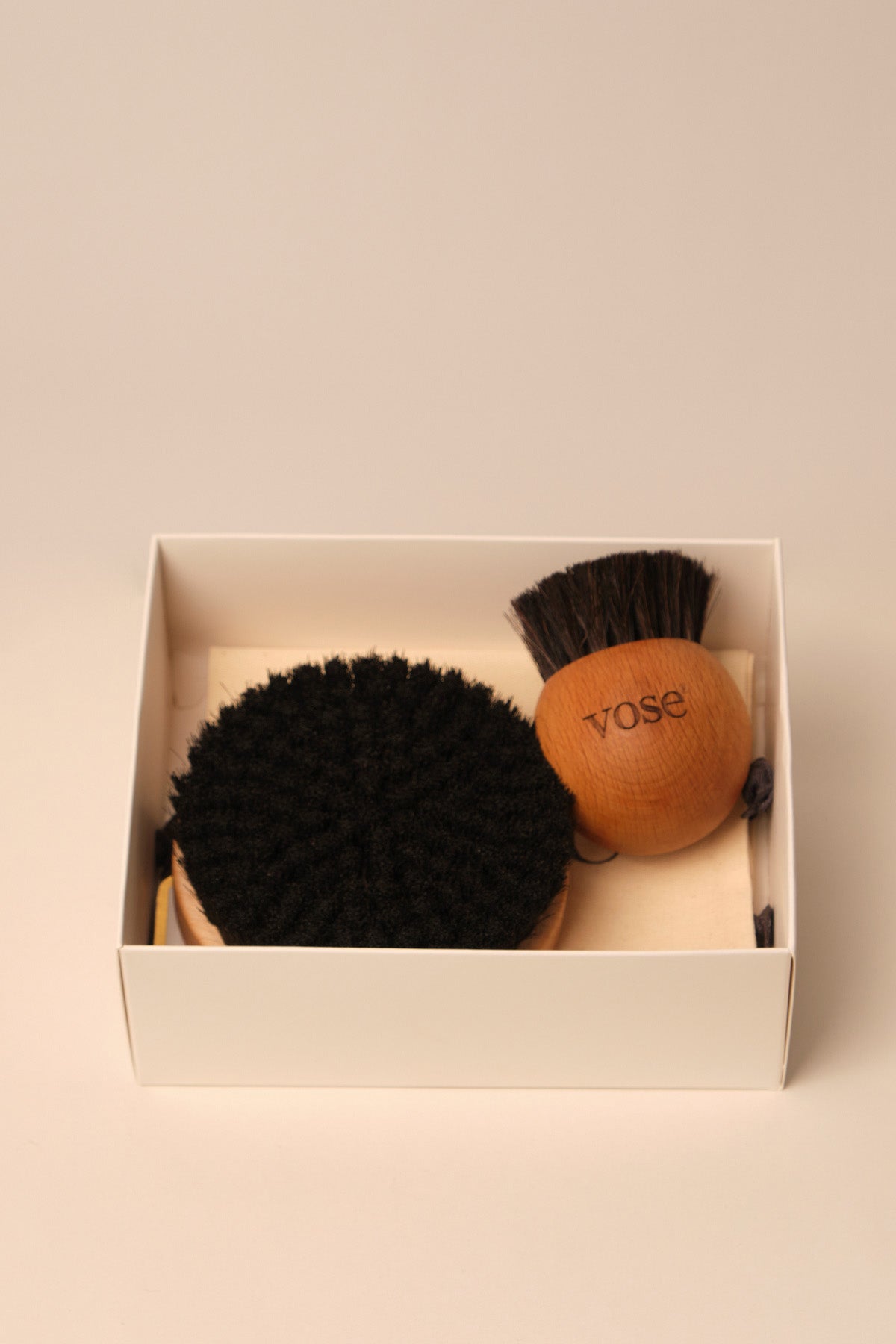 Vose Rounded Black Body Brush and Black Ball Face Brush Set
